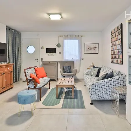 élégante Maison Avec Piscine Сasa de vacaciones *