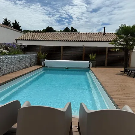 別荘 Quai Ouest - Elegante Maison Avec Piscine