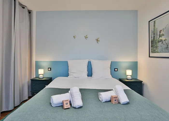 élégante Maison Avec Piscine Hébergement de vacances