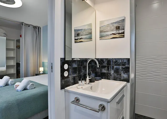 élégante Maison Avec Piscine Hébergement de vacances