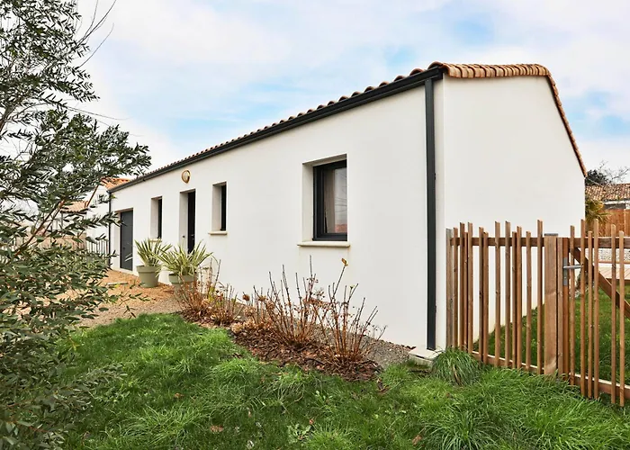 élégante Maison Avec Piscine Hébergement de vacances *